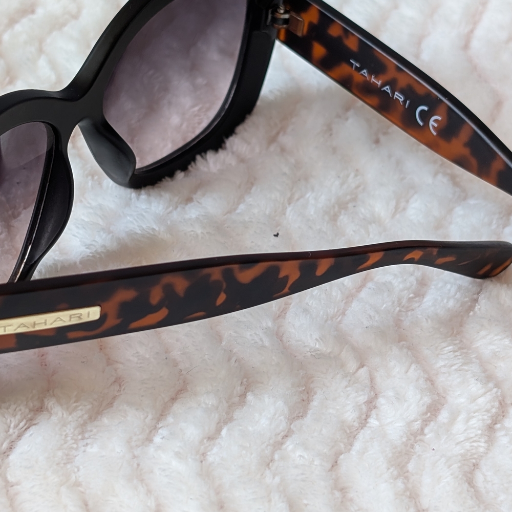 🙋B2G1! Tahari Large Cat eye Matte Black Tortoise Sunglasses - Picture 2 of 5